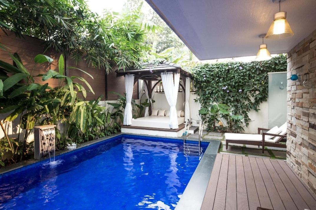 Frangipani Villa อันจูนา ภายนอก รูปภาพ