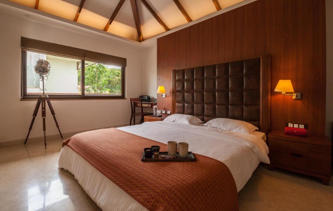 Frangipani Villa อันจูนา ภายนอก รูปภาพ